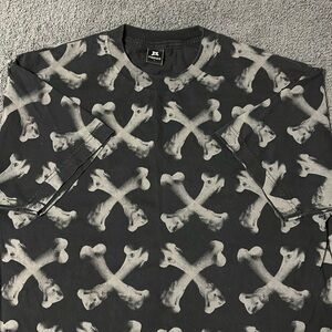 Vintage Y2k Freshjive All-Over Print Crossbones T-Shirt